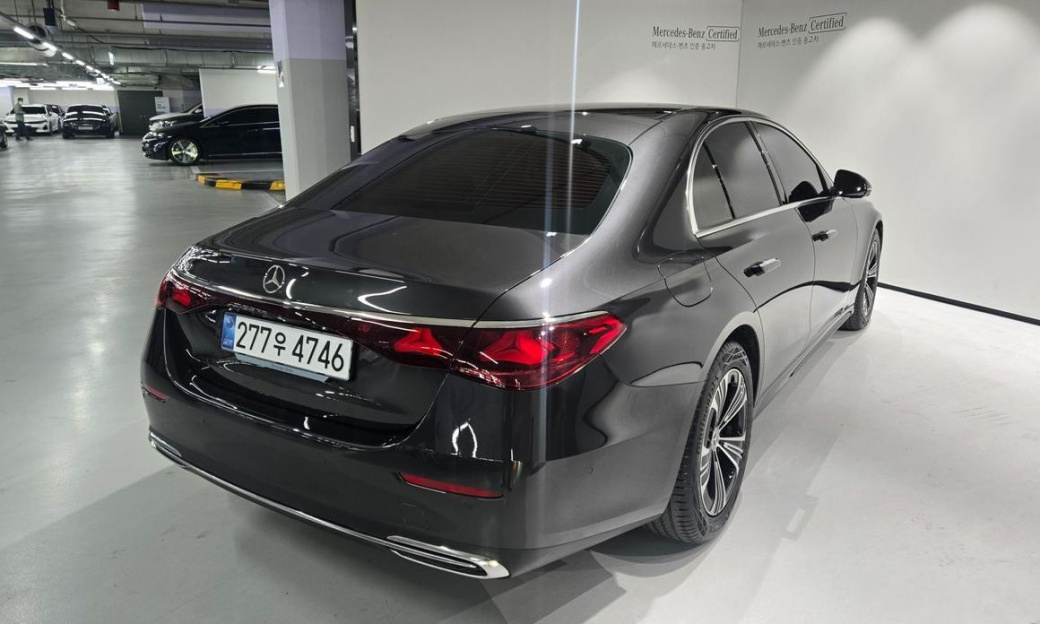 Mercedes-Benz E-Class E200 Avantgarde, 2025