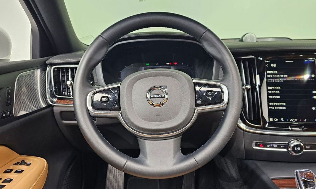 Volvo S60 B5 Ultra Bright, 2025