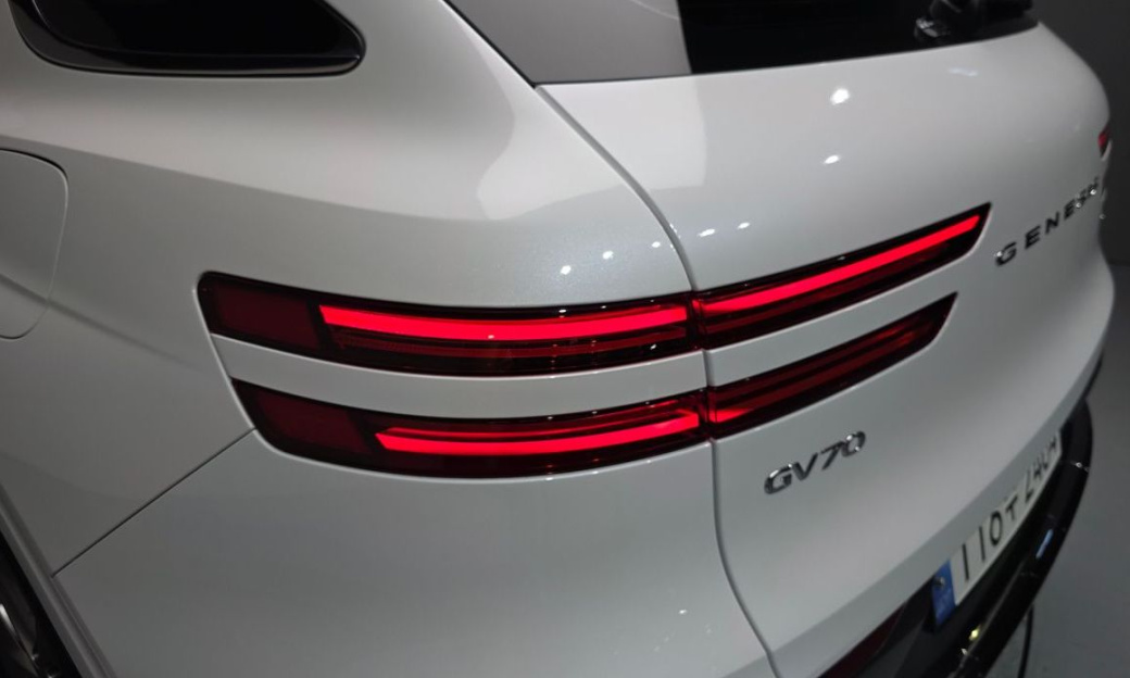 Genesis GV70 2.5T Gasoline AWD, 2025