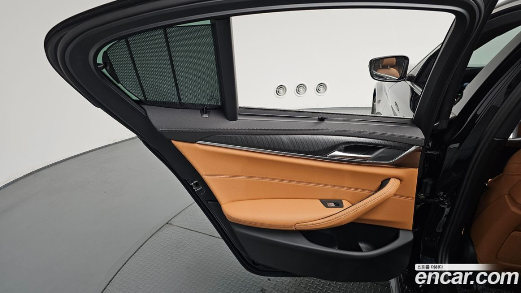 BMW 5-Series 520i M Sport, 2023