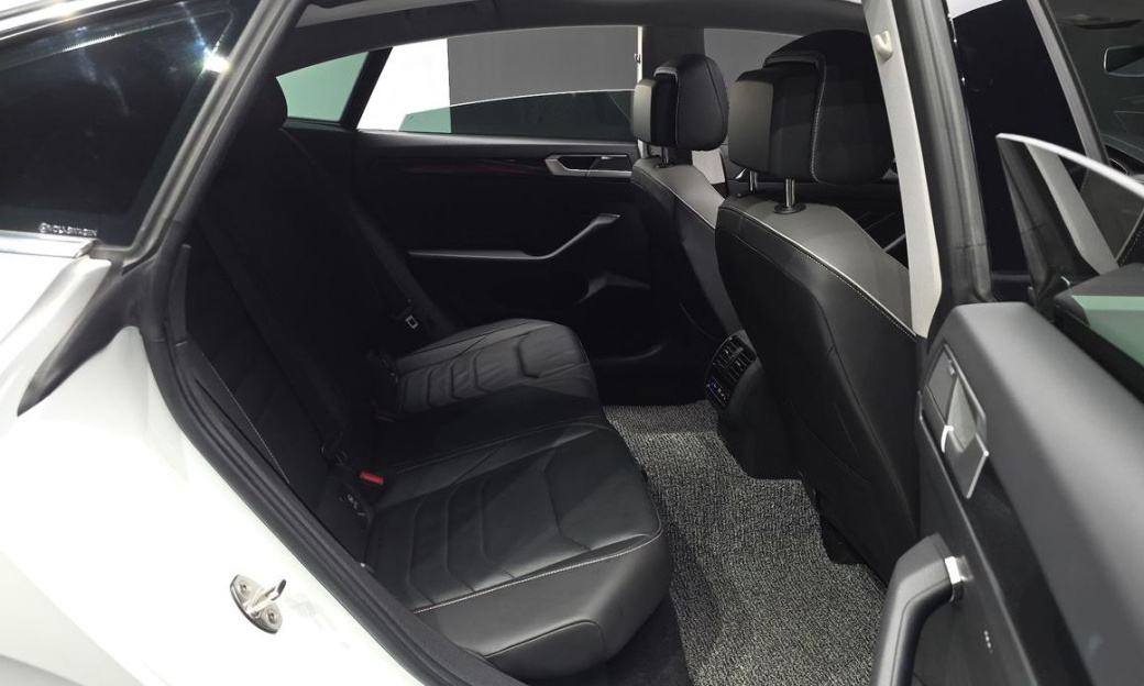 Volkswagen Arteon 2.0 TDI Prestige, 2023