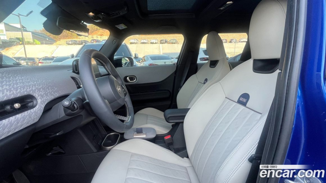 Mini Cooper 5 Door Favoured, 2025