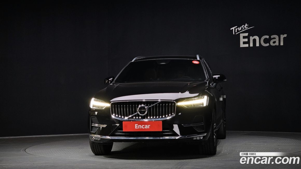 Volvo XC60 B5 Inscription, 2022