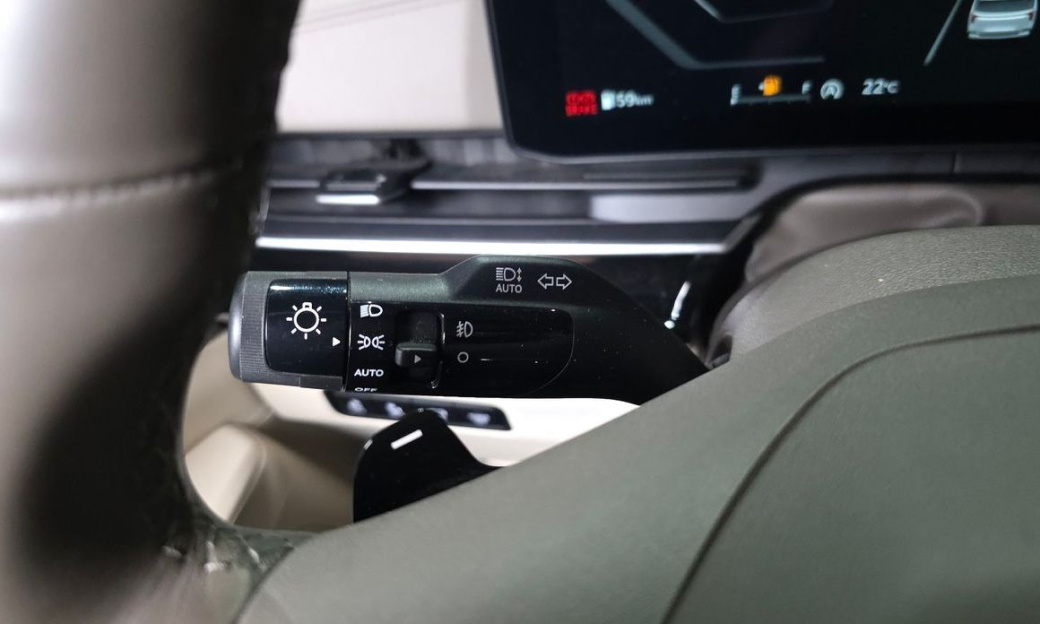 Kia Carnival 9-Seater Gravity, 2025