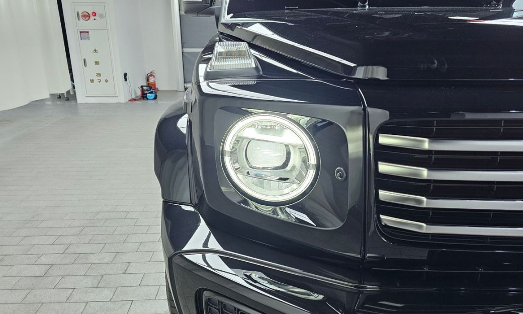 Mercedes-Benz G-Class G450d, 2025