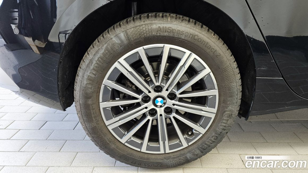 BMW 2-Series 218d Luxury, 2024
