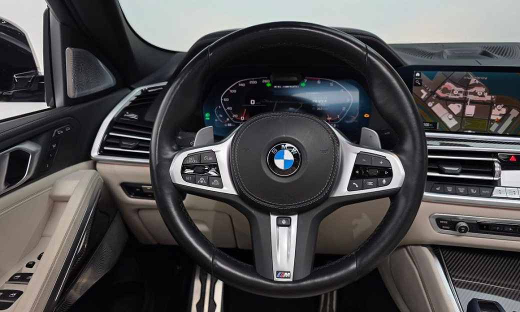 BMW X6 M50i, 2022