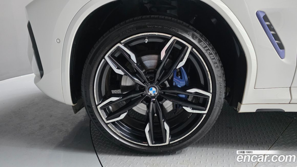 BMW X4 xDrive M40i, 2022