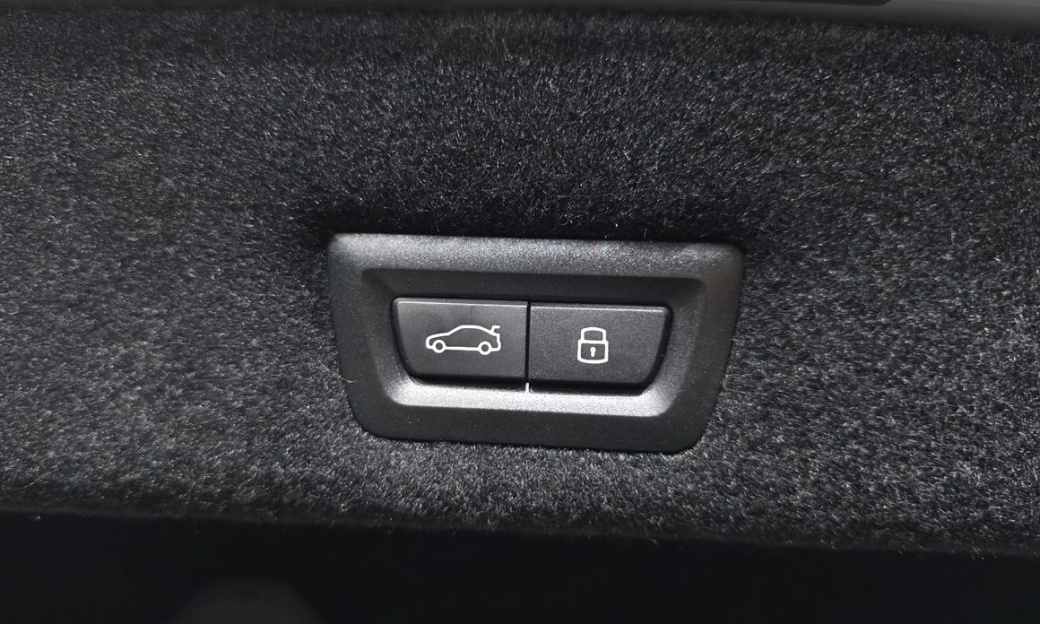 BMW 7-Series 740d xDrive M Sport, 2025