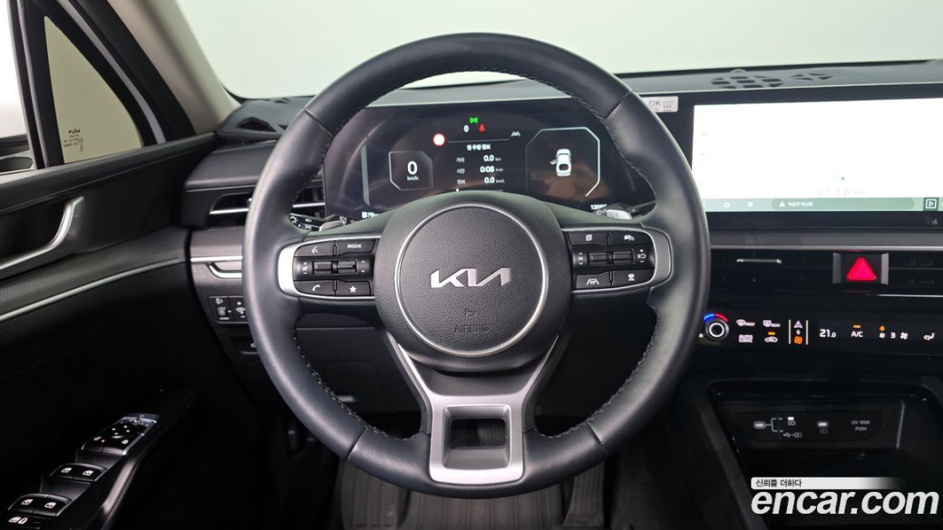 Kia K5 2.0, 2025