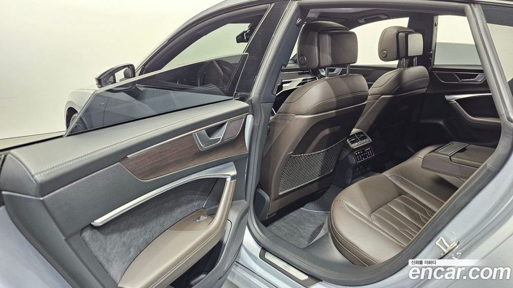 Audi A7 55 TFSI Quattro Premium, 2022