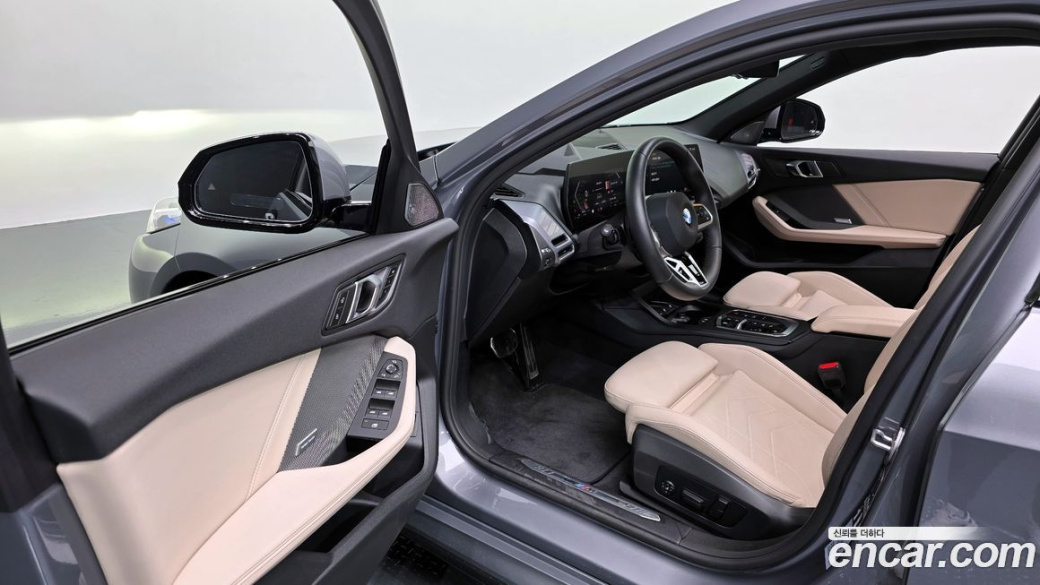 BMW 1-Series 120 M Sport, 2025