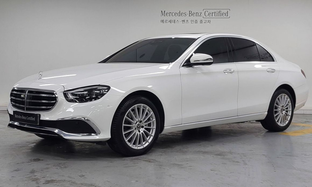 Mercedes-Benz E-Class E220d 4MATIC Exclusive, 2022