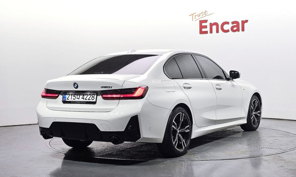 BMW 3-Series 320i M Sport, 2026