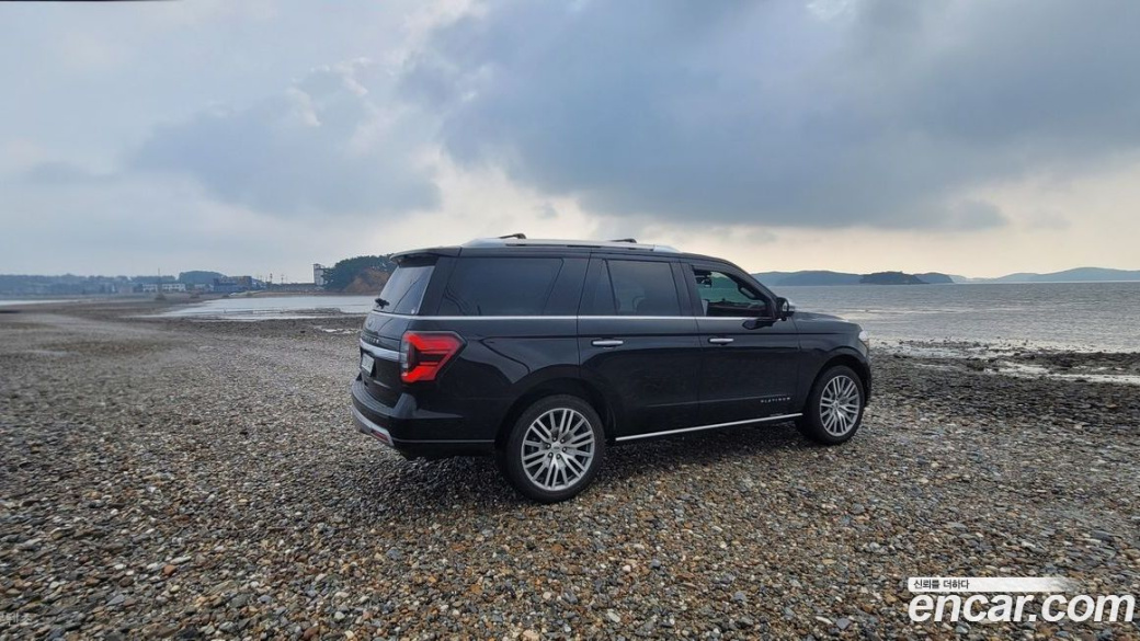 Ford Expedition Platinum 4WD, 2023