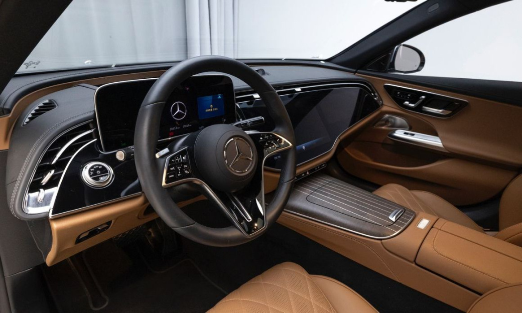 Mercedes-Benz E-Class E450 4MATIC Exclusive, 2024
