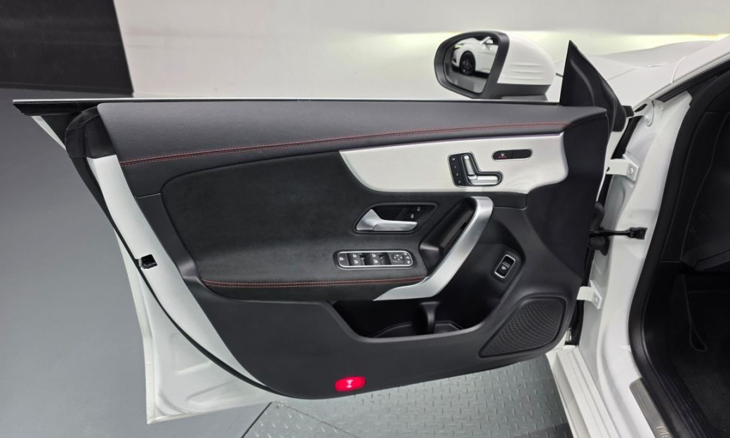 Mercedes-Benz CLA-Class CLA250 4MATIC, 2024