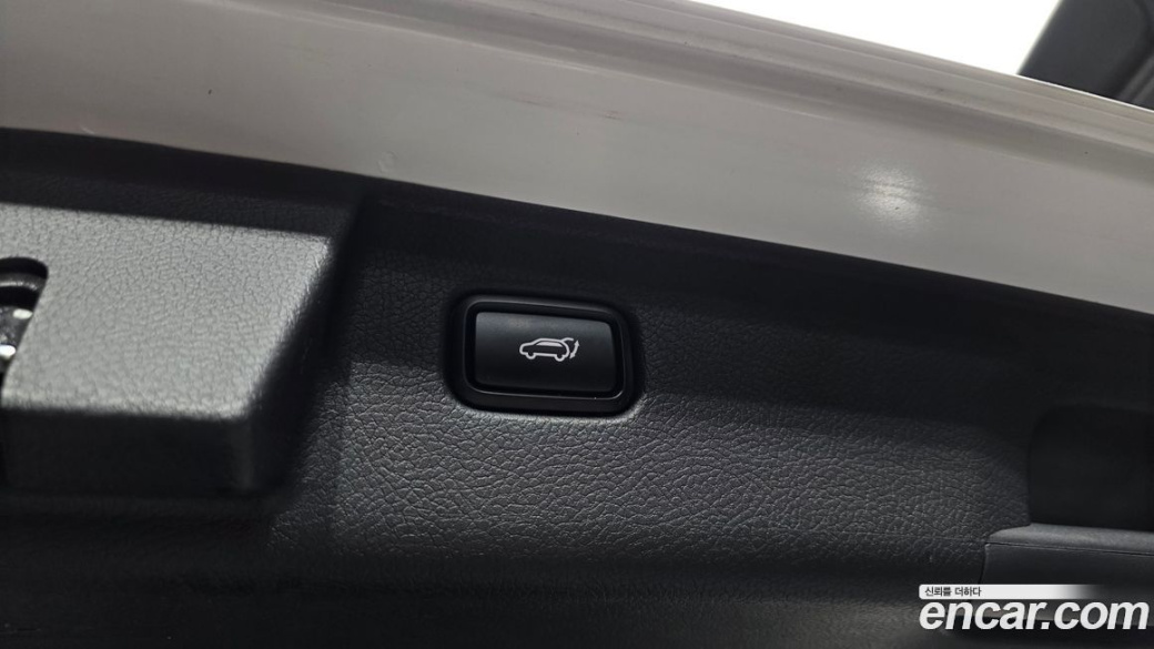 Kia Mohave Diesel 3.0 4WD 7-Seater, 2023