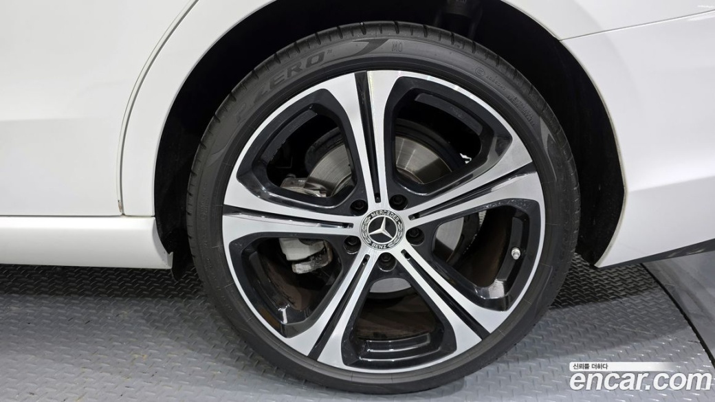 Mercedes-Benz C-Class C300 4MATIC Avantgarde, 2023