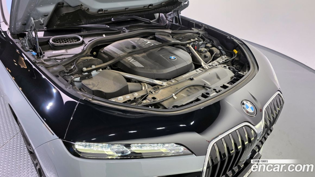 BMW 7-Series 740i xDrive M Sport Limited, 2024