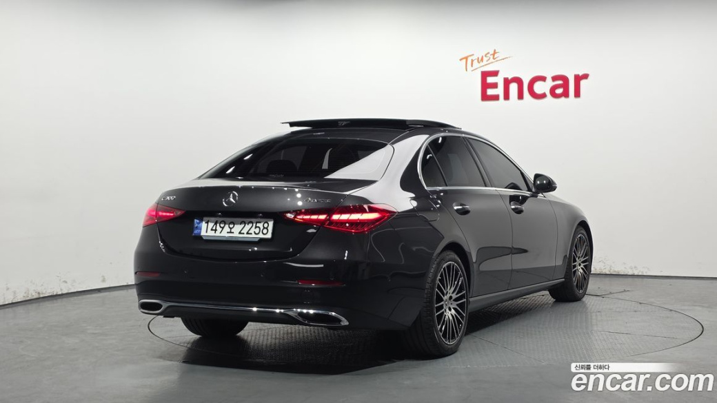 Mercedes-Benz C-Class C300 4MATIC Avantgarde, 2024