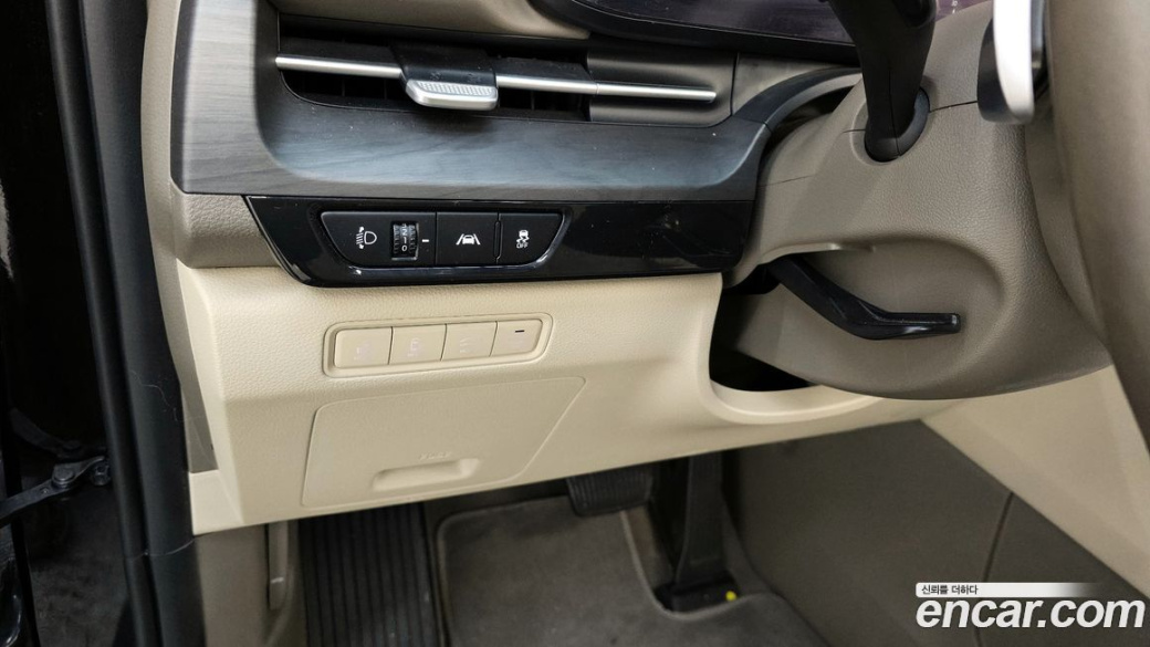 Kia Carnival 9-Seater Signature, 2022