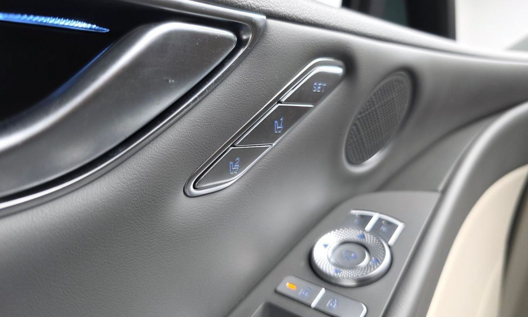 Genesis G80 Gasoline 2.5 Turbo AWD, 2025