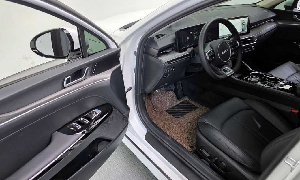 Kia K5 1.6 Turbo, 2025