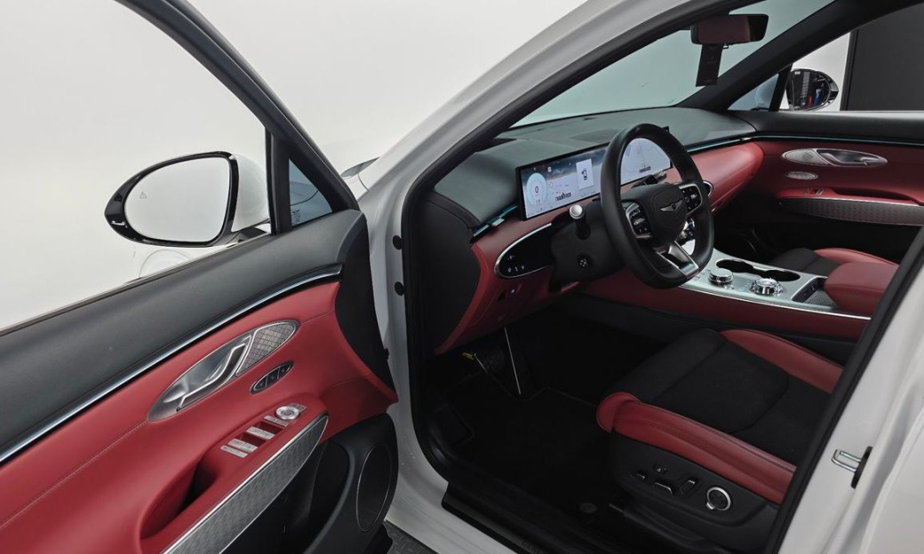 Genesis GV70 2.5T Gasoline AWD, 2025