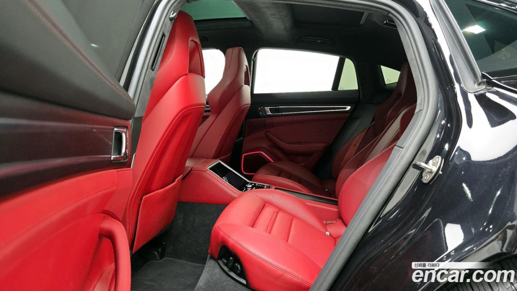 Porsche Panamera 4.0 GTS, 2023