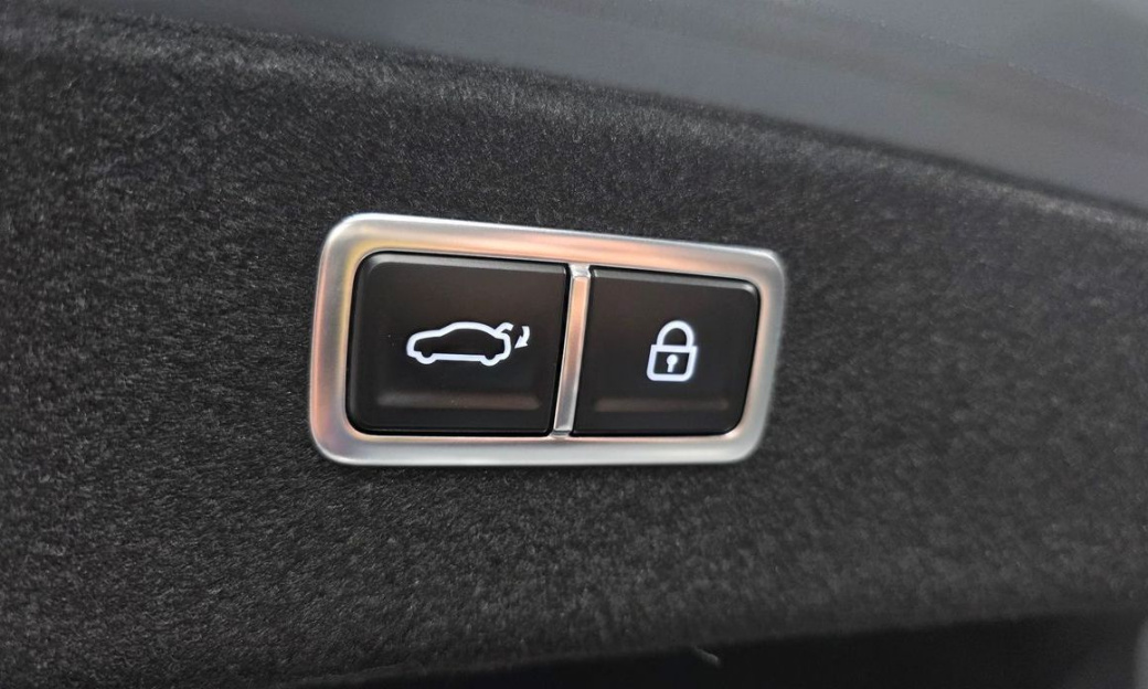 Genesis G80 Gasoline 2.5 Turbo AWD, 2025