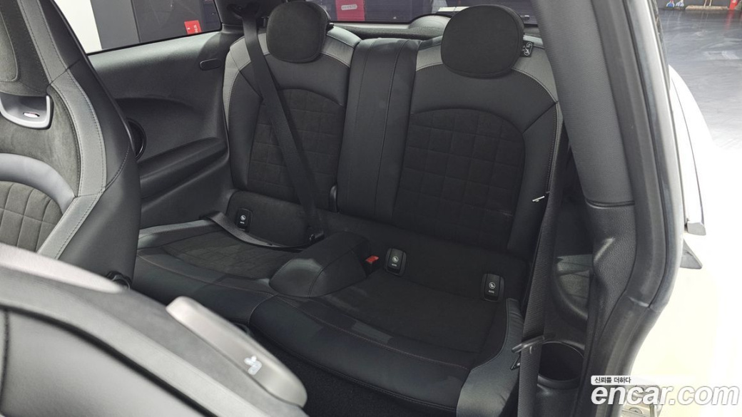 Mini Cooper JCW, 2022