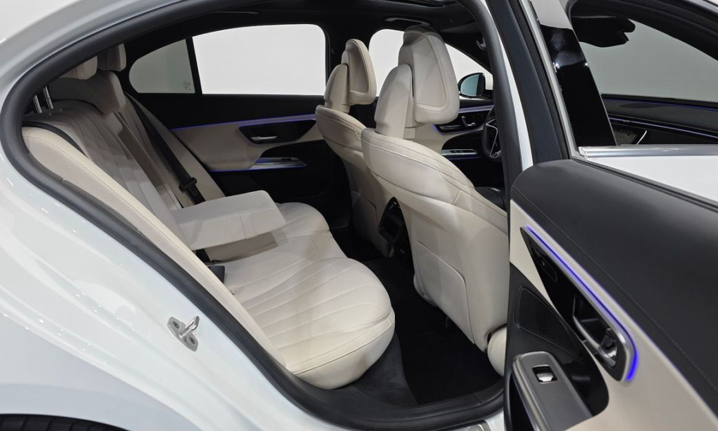 Mercedes-Benz E-Class E200 Avantgarde, 2024