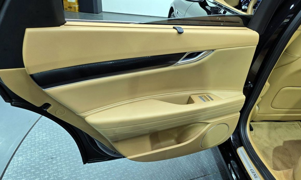 Genesis G80 Gasoline 2.5 Turbo AWD, 2025