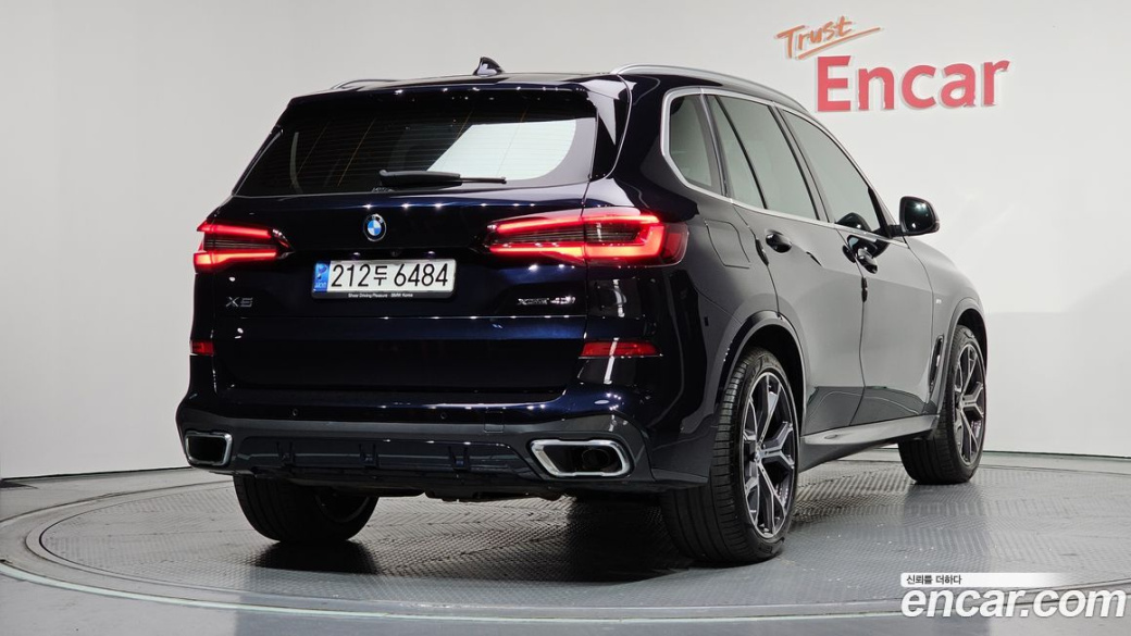 BMW X5 xDrive 40i M Sport, 2022