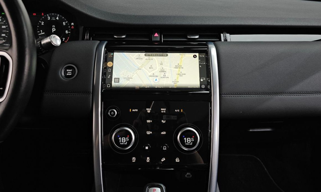 Land Rover Discovery Sport P250 SE, 2022
