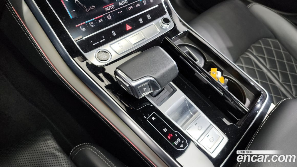 Audi Q8 55 TFSI Quattro Premium, 2023