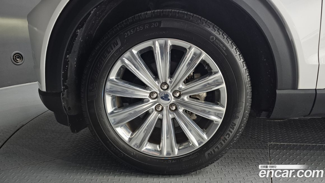 Ford Explorer 2.3 LimIted 4WD, 2022