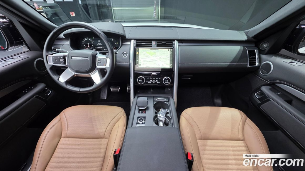 Land Rover Discovery D300 Dynamic HSE, 2024