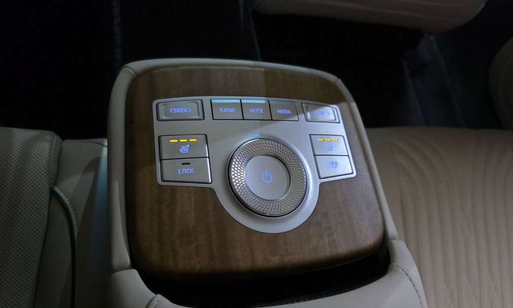 Genesis G80 Gasoline 2.5 Turbo AWD, 2022