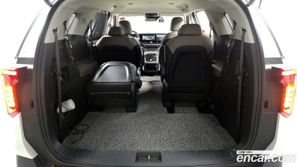 Kia Carnival 9-Seater Noblesse, 2024
