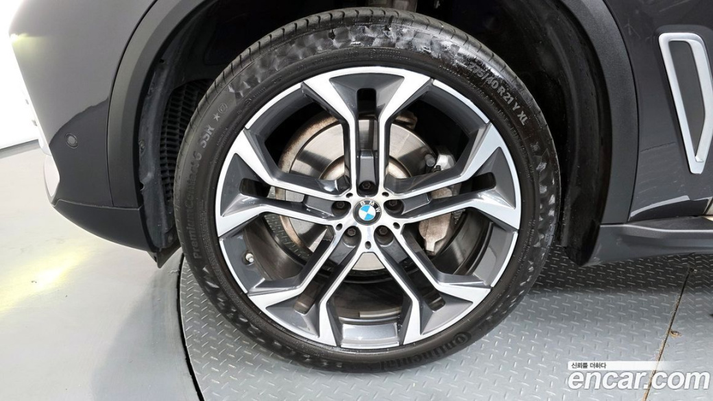 BMW X5 xDrive 40i xLine, 2021