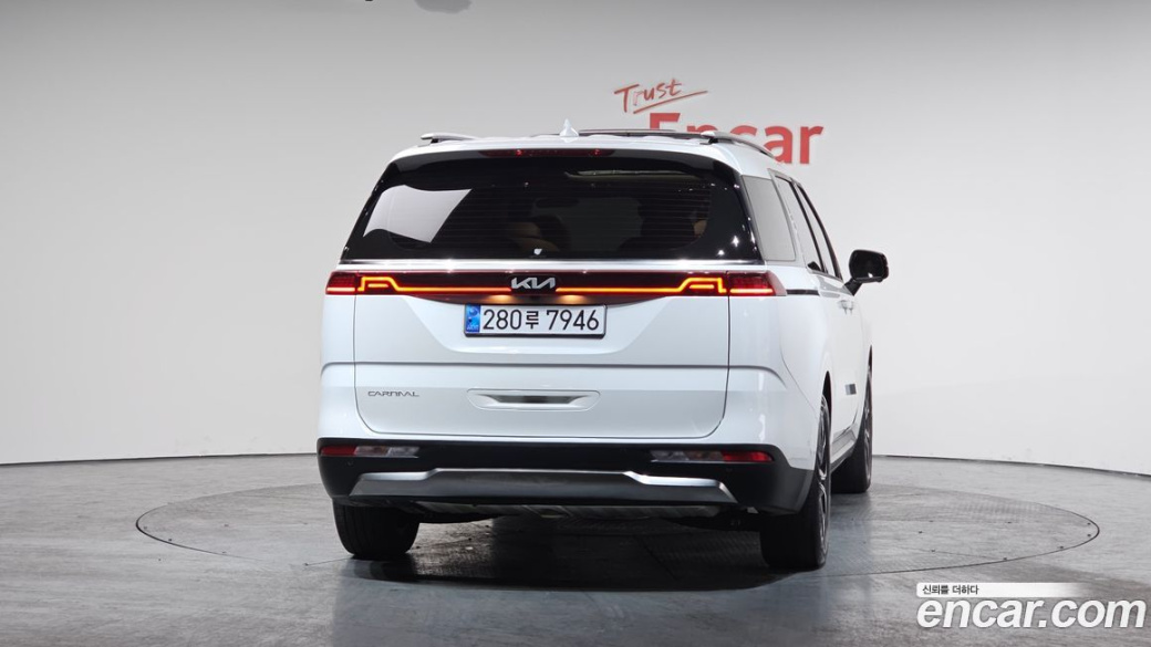 Kia Carnival 9-Seater Signature, 2023