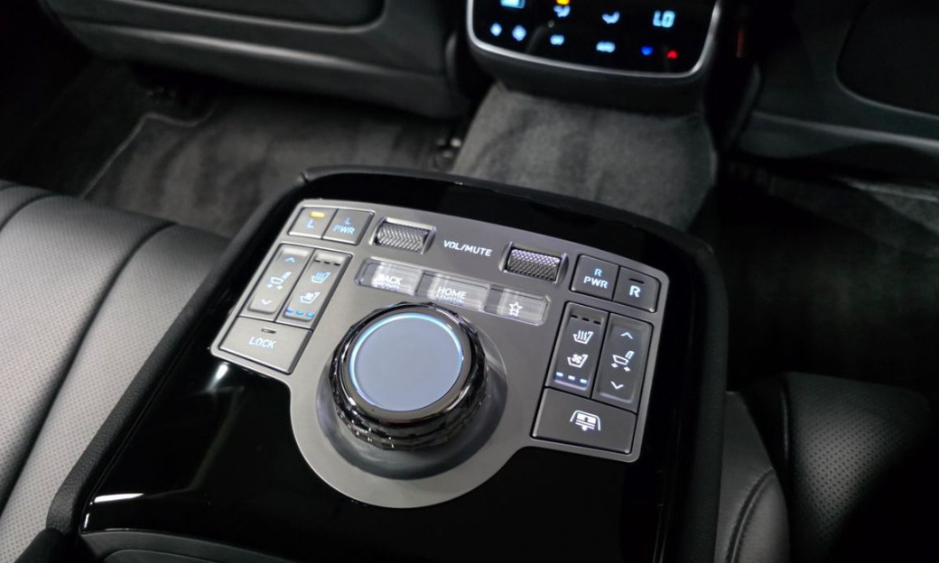 Genesis G80 Gasoline 2.5 Turbo AWD, 2025