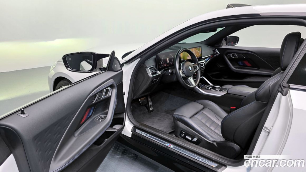 BMW 2-Series M240i xDrive Coupe, 2024