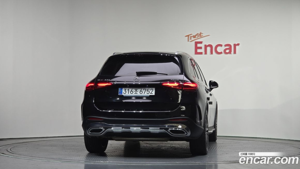 Mercedes-Benz GLC-Class GLC300 4MATIC AMG Line, 2024