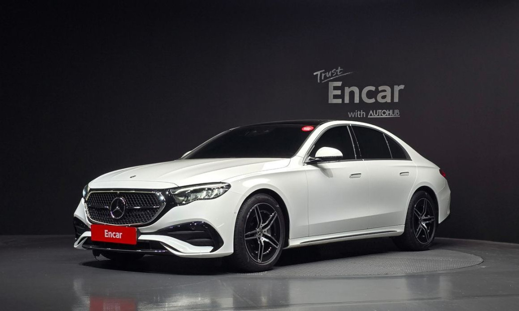Mercedes-Benz E-Class E200 AMG Line, 2026