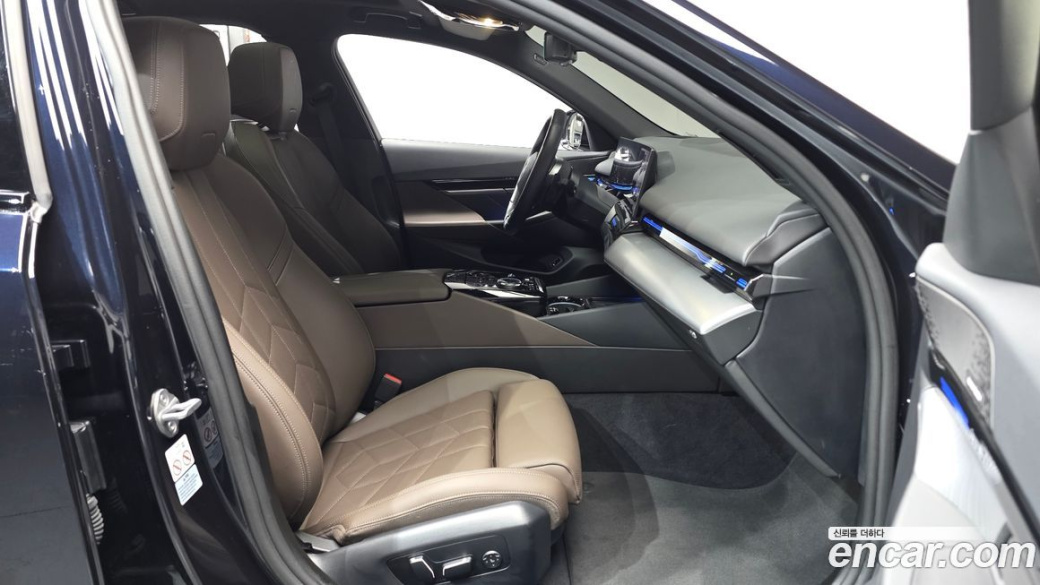 BMW 5-Series 520i M Sport, 2024