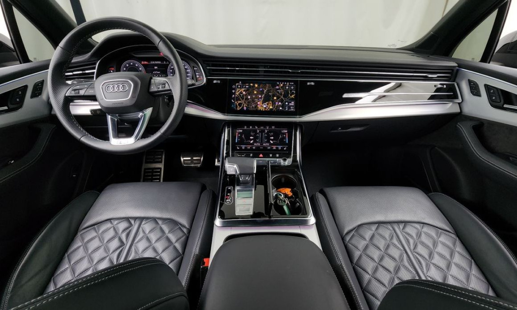 Audi Q7 55 TFSI Quattro Premium, 2022