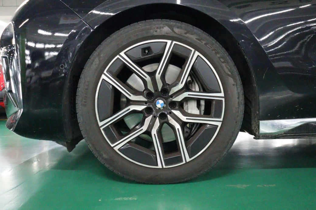 BMW 7-Series 740i sDrive M Sport, 2023